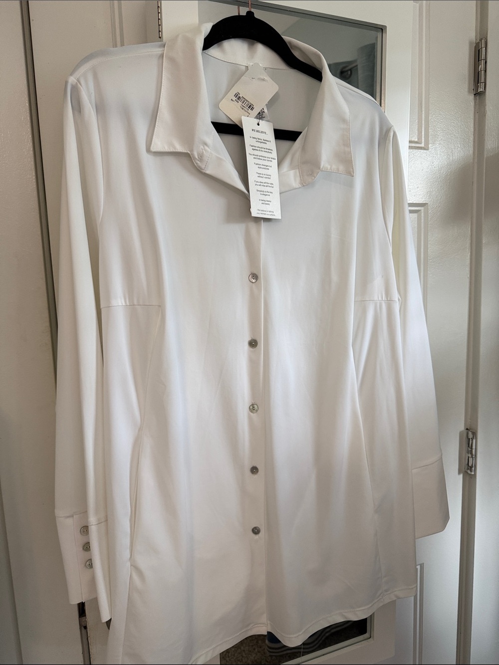MarlaWynne White Button-Front Collared Long Sleeve Shirt